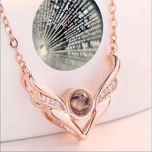 สร้อยคอสไตล์<span class=keywords><strong>เกาหลี</strong></span>สำหรับผู้หญิงของขวัญนักเรียนที่เรียบง่ายจี้เพื่อนที่ดีที่สุดที่มี100<span class=keywords><strong>ภาษา</strong></span> 'I Love you' กวางคุณอินเทรนด์ดีไซน์ - Product Image 4