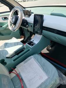 Auto Eléctrico Moderno, Vehículo Inteligente de Cuatro Ruedas, 4 Puertas y Cuatro Asientos - Product Image 6