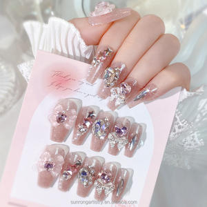 <span class=keywords><strong>Uñas</strong></span> Postizas Dulces de Alta Calidad, Reutilizables, Brillantes, con Forma de Corazón y Diamantes, Hechas a Mano, con Mariposas - Product Image 1
