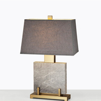 Vente en gros lampe de chevet décorative de luxe post-moderne pour salon chambre à coucher lampe de table de décoration de villa en marbre