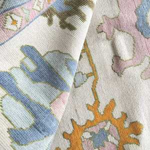 Tapis noué à la main en laine de Nouvelle-Zélande écologique, motif floral vintage persan pastel, à poils moyens, avec envers en coton - Product Image 5