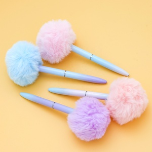 Bolígrafo de Peluche Kawaii con Bola de Peluche Suave, Herramienta para Escribir y Aliviar el Estrés para Estudiantes, Bolígrafo de Punta Redonda Suave, Artículo de Papelería Novedoso - Product Image 3