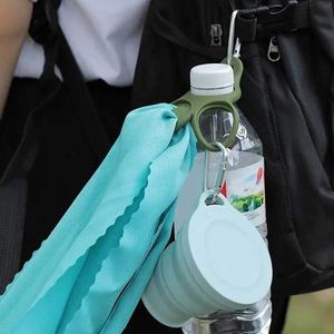 Clip de bouteille d'eau en silicone 3-en-1 avec mousqueton et crochet porte-serviette à 2 anneaux pour sac à dos, idéal pour la randonnée en extérieur - Product Image 5