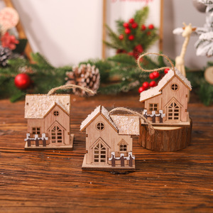 Petite maison en bois illuminée, nouvelle décoration de Noël créative transfrontalière pour bureau, décoration de sapin de Noël en forme de cabane en bois - Product Image 3