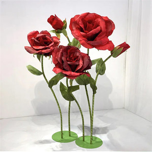 Décoration de salle de mariage en gros : Grandes fleurs géantes en papier rose rouge faites à la main pour vitrine - Product Image 4