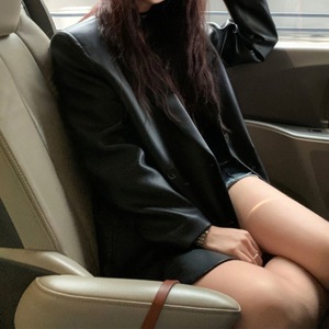 Giacca <span class=keywords><strong>in</strong></span> <span class=keywords><strong>Pelle</strong></span> PU da <span class=keywords><strong>Donna</strong></span> di Design, Monopetto, Stile Streetwear di Alta Gamma, Casual Elegante, <span class=keywords><strong>Nera</strong></span>, Moda - Product Image 4