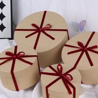 Vente en gros Boîte cadeau en papier kraft ovale haut de gamme pour biscuits, pâtisseries, souvenirs Coffrets cadeaux Boîte d'emballage pour produits de soin de la peau