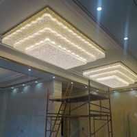 Lustre suspendu LED carré moderne personnalisé en cristal IP65 AC avec télécommande pour la maison, le bureau, l'hôtel, le hall, le plafond