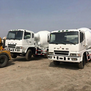 Used Japan Made mitsubishi Fuso 6D24 Concrete Mixer Truck for Sale - Product Image 1