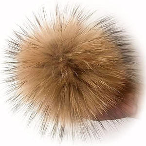 Pompones de piel peluda DIY con <span class=keywords><strong>Pin</strong></span>, pompón de piel Natural de mapache, accesorios para esquí al aire libre para sombreros, bolsos, zapatos, bufandas, Bola de Pelo - Product Image 2