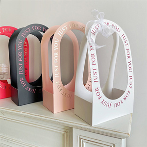 Cesta de Papel para Flores en Rojo, Rosa, Negro y Blanco, Empaque para Florero, Bolsa de Regalo para San Valentín, Paquete para Ramos de Rosas, Reciclable - Product Image 2