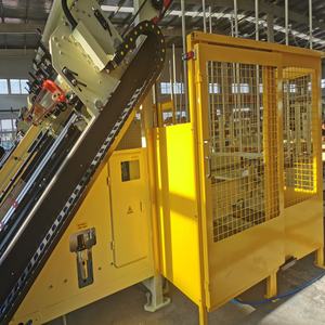 Clavadora Semiautomática Vertical para Tarimas Metálicas Euro Block y Stringer, 380V 3kW - Product Image 3