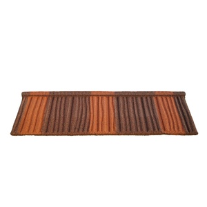 Tuiles de toit en métal revêtues de pierre de haute qualité Grain de bois/carreaux/carreaux romains Matériau de construction de nouvelle maison moderne - Product Image 5