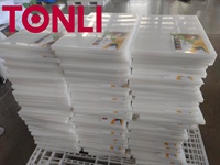 Planche à découper rectangulaire Tongli en PE écologique, épaisse, antibactérienne, non toxique, durable, compatible lave-vaisselle, épaisseur 1,3 cm