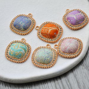 Breloque carrée en brocart de style chinois avec strass sertis, pendentif unisexe pour porte-clés, usage quotidien - Product Image 4
