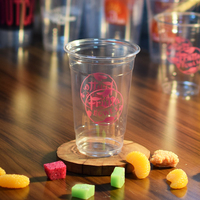 Gobelets en PET transparents en gros avec couvercles, gobelets jetables en plastique personnalisables avec logo pour boissons froides