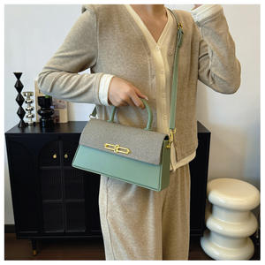 Sac à main carré personnalisé pour femmes impression de logo personnalisé sac à bandoulière tendance et tendance pour femmes - Product Image 6