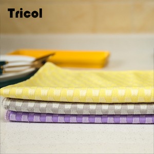 Serviettes de nettoyage en microfibre réutilisables pour usage commercial, chiffons à vaisselle absorbants, non pelucheux et anti-rayures pour la restauration et la vaisselle de cuisine - Product Image 3