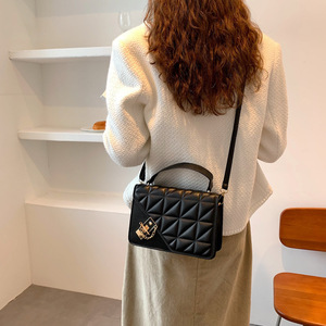 Femmes automne hiver nouveau <span class=keywords><strong>2023</strong></span> femme littéraire unique sac à bandoulière minorité conception bandoulière tendance femmes sac Bolsos - Product Image 3