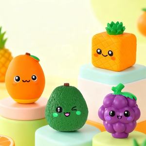 Nouvelle série de jouets sonores en latex aux expressions amusantes pour chiens de petite à moyenne taille - Product Image 2