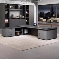 Bureau de direction robuste et élégant, parfaitement pratique pour le mobilier de bureau