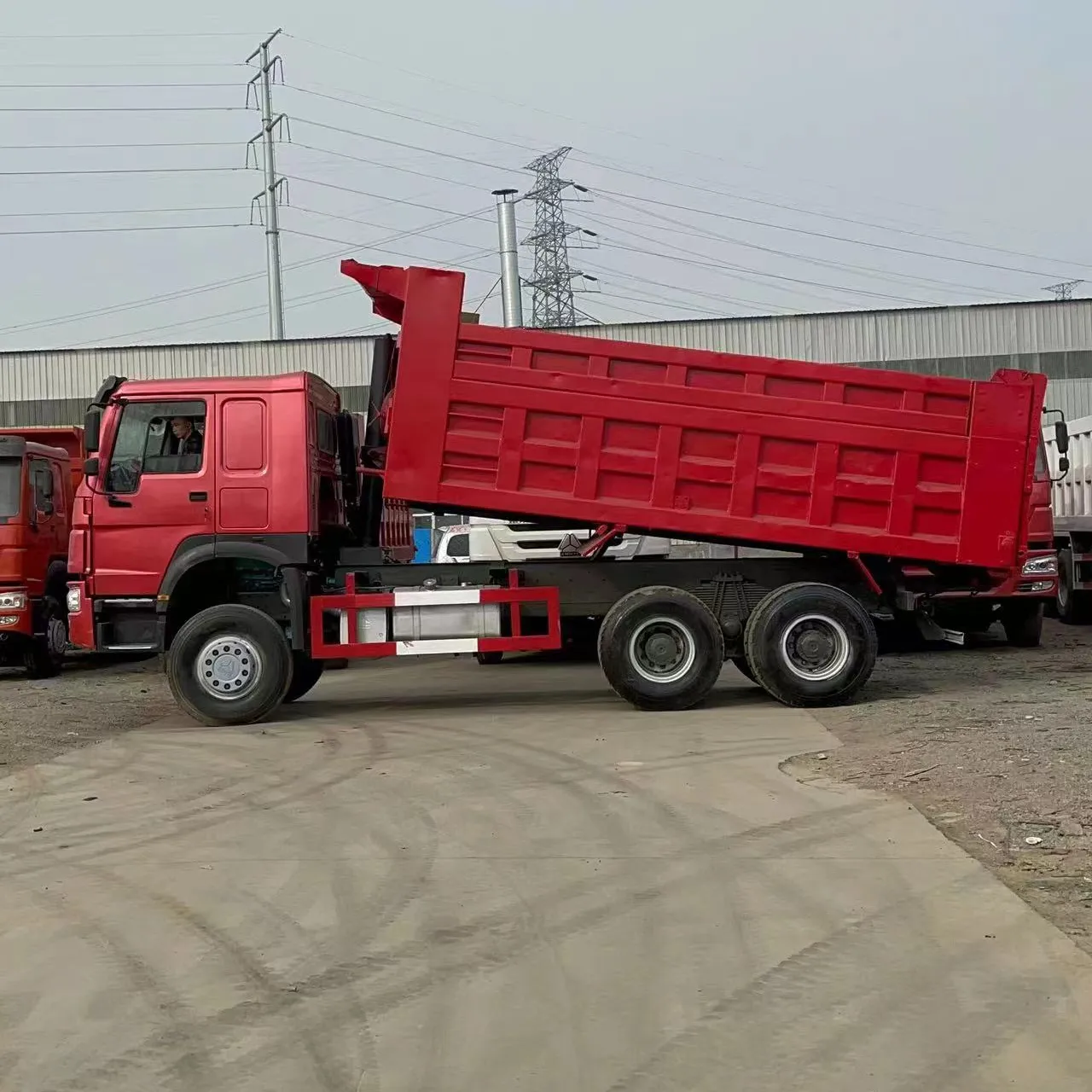 Truk Bekas Sinotruck Howo Dump Truck 3 As Roda Truk Dalam Kondisi Sangat Baik