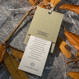Luxury Eco-friendly Straight <strong>String</strong> <strong>Loop</strong> Hangtag Premium Swing Paper <strong>Tag</strong> for Shoes and <strong>Garments</strong> for Clothing Bags - Product Image 5