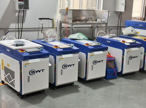 Machine de <span class=keywords><strong>nettoyage</strong></span> au laser à fibre Raycus Max BWT portable 1500w 2000W 3000w Capacité Acier au carbone Décapage de la rouille Lazer 6000W - Product Image 6