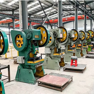 JH-Mech Buiten Vogelhuis Staand Robuust Vogelvoederpaal Gemakkelijk te Reinigen Premium Design Cortenstaal Vogelvoederstation - Product Image 6