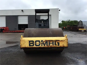 Compacteur de rouleaux vibrants haute performance BOMAG BW211D-3, prix, rouleau à tambour 211D avec composant moteur principal - Product Image 4