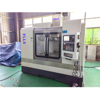 Centre d'usinage vertical VMC haute vitesse, broche 12000 tr/min, machine de fraisage CNC 3 axes pour l'aluminium