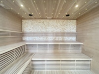 Sauna intérieur moderne en bois de cèdre avec chauffage électrique et panneau de commande informatisé