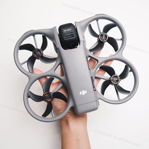 DJI Avata 360 (DJI RC 2) Dron Panorámico No Tripulado con Transmisión de Video Profesional Estabilizada de 8K y Alcance de 20 km - Product Image 3