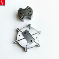 CNC de haute précision sur mesure pour l'usinage de pièces en acier inoxydable et en aluminium, boîtiers de machines de précision, composants complexes, perçage