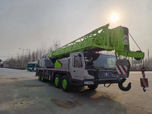 Grúa de Camión de Servicio Pesado de 70 Toneladas con Pluma de 6 Secciones de 63 m y Velocidad de Desplazamiento de 85 km/h para Construcción de Puentes y Proyectos de Infraestructura - Product Image 5