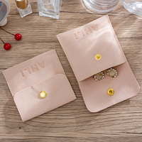 Petite pochette recyclable à cordon en microfibre imprimée avec logo personnalisé boîte à bijoux pochette d'emballage cadeau sac pour boucles d'oreilles