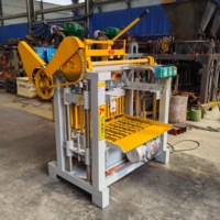 Machine semi-automatique durable 4-35A pour la fabrication de blocs de béton, de briques creuses et pleines avec moule pour la construction en Afrique