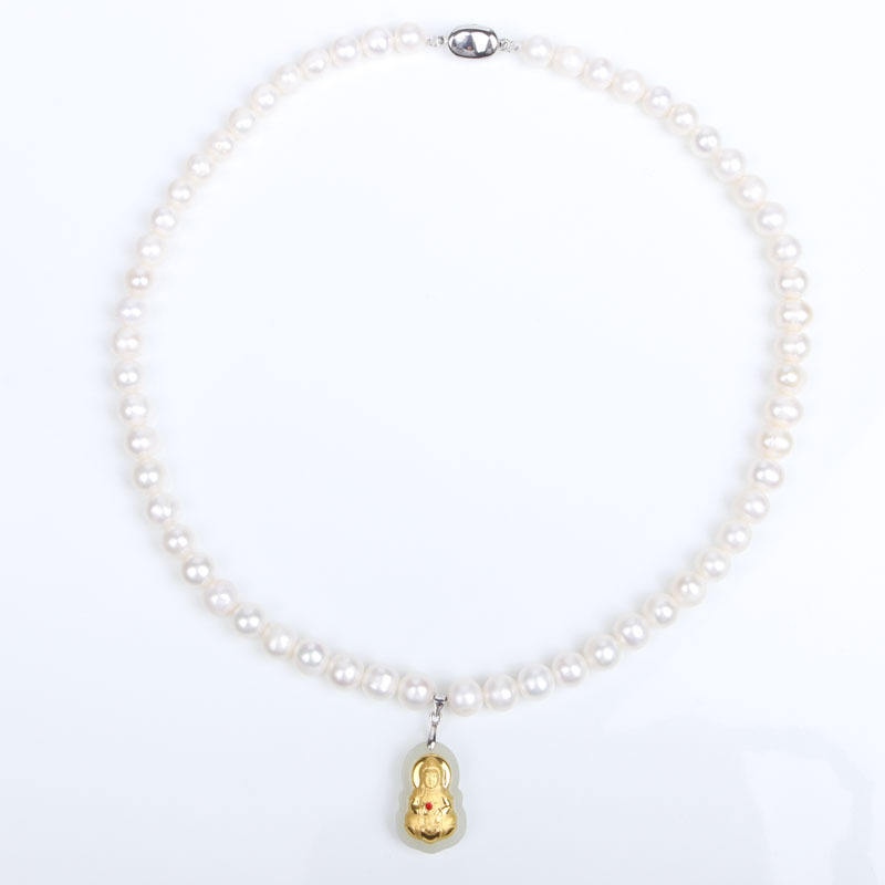 สร้อยคอเดี่ยวสีขาว