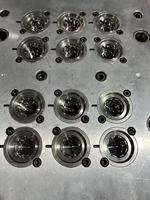 Moule d'injection plastique modulaire pour couvercle de lubrifiant à changement rapide, conception domestique, tolérance de haute précision 0,01 mm