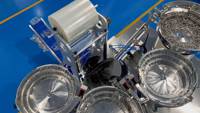 Machine de comptage, de remplissage, de scellage, d'emballage et de conditionnement à 4 vibro-bacs pour kits de quincaillerie, vis, écrous, rondelles, boulons et fixations