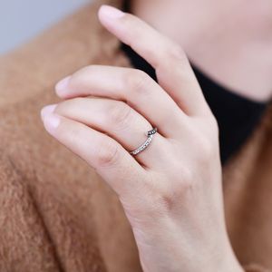 Bague de fiançailles et de mariage vintage personnalisée en or blanc massif 18 carats avec perle d'eau douce, plaquée rhodium, sertie à griffes, design de luxe pour - Product Image 2