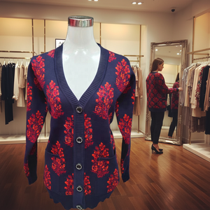 Cardigã Elegante de Inverno para Mulheres Idosas com Decote em V e Estampa Floral em Jacquard para Uso Diário - Product Image 3