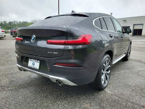 <span class=keywords><strong>BMW</strong></span> <span class=keywords><strong>X4</strong></span> 2020 AWD Turbo Automatica 4 Porte Sportiva Coupé in Pelle con Cerchi R19 Scuri, Tetto Apribile, Fari LED, Usata in Ottime Condizioni, Versione Europea - Product Image 4
