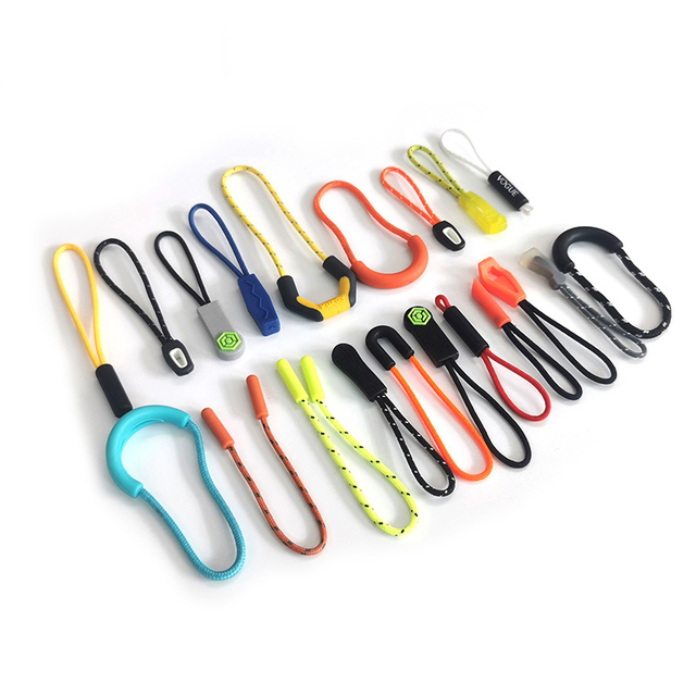 Wholesale Custom Logo Zipper Puller Head Clothing Brand Plastic Rubber PVC Bag Cord Zipper Pull Rope Cord