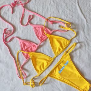 Fabricant de maillots de bain OEM – Ensemble <span class=keywords><strong>bikini</strong></span> sportif contrastant pour <span class=keywords><strong>femme</strong></span> avec logo personnalisé – Service OEM de maillots de bain à motif uni - Product Image 3