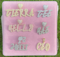 Lettre d'écriture cursive Double personnalisée tête de fille Bali collier glacé Hiphop bijoux nom collier lettres initiales pendentif
