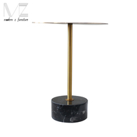 Table d'appoint moderne de luxe en marbre, base ronde en marbre doré, petite table basse pour salon