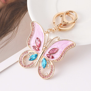 Portachiavi di Lusso con Farfalla Rosa in Strass, Ciondolo in Metallo Traforato, Charm Creativo per Borse, Gioielli da Donna, Anello Portachiavi per Auto, Vendita all'Ingrosso - Product Image 2