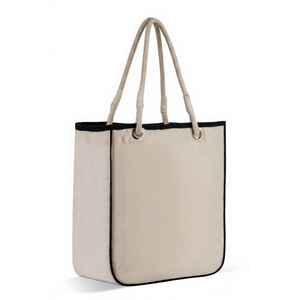 Bolsa de Lona de Diseño Único con Cierre Abierto, Asas de Cuerda de Algodón Trenzado y Ojales, Logotipo Personalizado, Ideal para Compras y Playa - Product Image 1