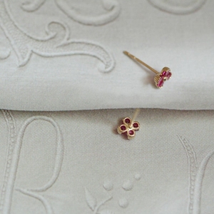 Pendientes de tuerca de cristal de estilo coreano bonito rosa con flor única de oro sólido de 9K para mujeres y niños recién llegados kj252 - Product Image 3